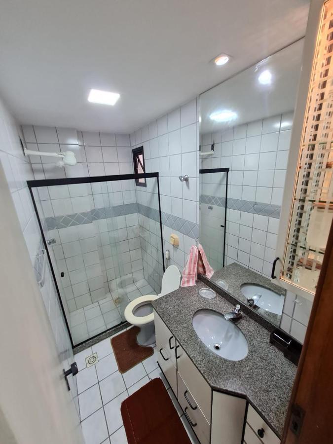 Apt Encantador Centro Guarapari, Completo, 50 M Da Praia Exterior photo